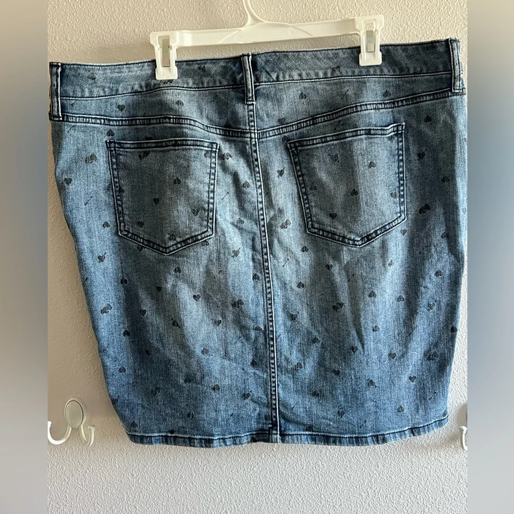 Torrid Denim Pencil Skirt NWOT - Picture 4 of 4